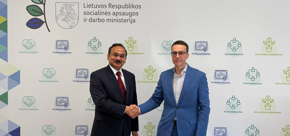 Ambassador Devesh Uttam met H.E. Mr. Saulius Davainis Deputy Minister of Social Security & Labour of Lithuania. Discussions were held on early conclusion of Social Security Agreement between India and Lithuania in view of recently concluded India-EU FTA. Wellbeing of Indian professionals and workers was also noted during the meeting.
