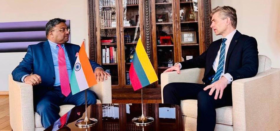Secretary (West) Amb. Sibi George called on Foreign Minister of Lithuania, Mr. Kestutis Budrys at Vilnius